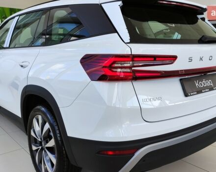 Шкода Kodiaq 2025 у Кропивницькому (Кіровограді) на Automoto.ua Шкода Kodiaq, об'ємом двигуна 1.98 л та пробігом 0 тис. км за 45605 $, фото 7 на Automoto.ua