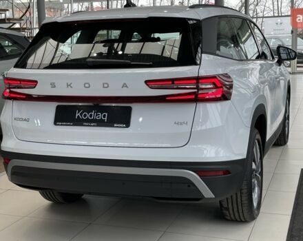 Шкода Kodiaq 2025 в Киеве на Automoto.ua Шкода Kodiaq, объемом двигателя 1.97 л и пробегом 0 тыс. км за 46473 $, фото 6 на Automoto.ua