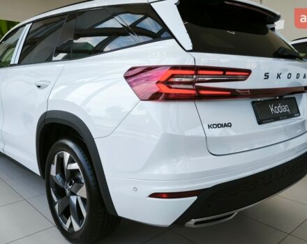 Шкода Kodiaq 2025 у Кропивницькому (Кіровограді) на Automoto.ua Шкода Kodiaq, об'ємом двигуна 1.97 л та пробігом 0 тис. км за 51737 $, фото 6 на Automoto.ua