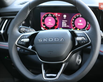 Шкода Kodiaq 2025 у Тернополі на Automoto.ua Шкода Kodiaq, об'ємом двигуна 1.98 л та пробігом 0 тис. км за 49145 $, фото 33 на Automoto.ua