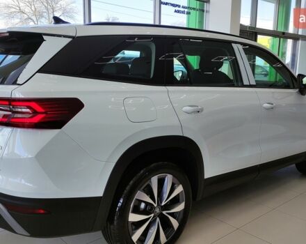 Шкода Kodiaq 2025 у Кропивницькому (Кіровограді) на Automoto.ua Шкода Kodiaq, об'ємом двигуна 1.98 л та пробігом 0 тис. км за 45605 $, фото 4 на Automoto.ua