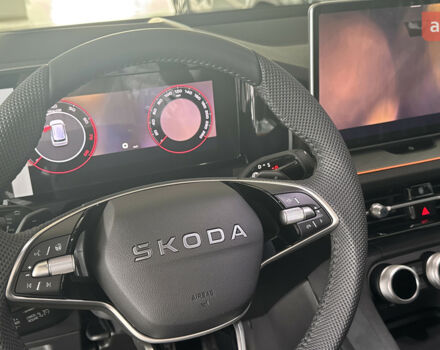 Шкода Kodiaq 2025 у Рівному на Automoto.ua Шкода Kodiaq, об'ємом двигуна 1.97 л та пробігом 0 тис. км за 51771 $, фото 8 на Automoto.ua