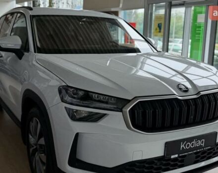 Шкода Kodiaq 2025 в Харькове на Automoto.ua Шкода Kodiaq, объемом двигателя 1.97 л и пробегом 0 тыс. км за 45874 $, фото 3 на Automoto.ua