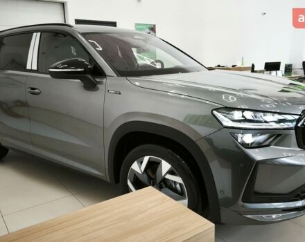 Шкода Kodiaq 2025 у Кропивницькому (Кіровограді) на Automoto.ua Шкода Kodiaq, об'ємом двигуна 1.97 л та пробігом 0 тис. км за 51737 $, фото 3 на Automoto.ua