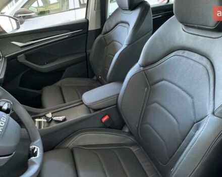 Шкода Kodiaq 2025 в Днепре (Днепропетровске) на Automoto.ua Шкода Kodiaq, объемом двигателя 1.97 л и пробегом 0 тыс. км за 49394 $, фото 15 на Automoto.ua