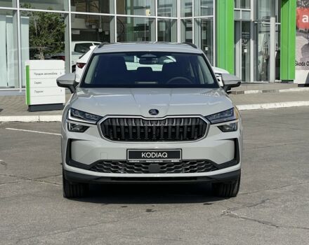 Шкода Kodiaq 2025 в Днепре (Днепропетровске) на Automoto.ua Шкода Kodiaq, объемом двигателя 1.98 л и пробегом 0 тыс. км за 40557 $, фото 17 на Automoto.ua