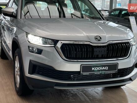 Шкода Kodiaq 2022 в Киеве на Automoto.ua Шкода Kodiaq, объемом двигателя 1.98 л и пробегом 0 тыс. км за 35652 $, фото 1 на Automoto.ua