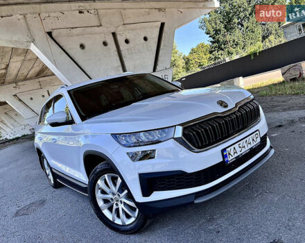Шкода Kodiaq 2023 в Киеве на Automoto.ua Шкода Kodiaq, объемом двигателя 1.97 л и пробегом 80 тыс. км за 37997 $, фото 1 на Automoto.ua