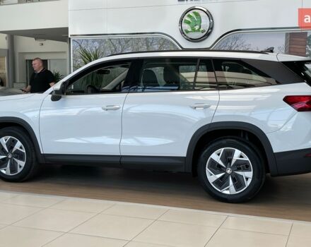 купити нове авто Шкода Kodiaq 2024 року від офіційного дилера Прага Авто на Кільцевій Шкода фото