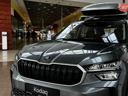 Шкода Kodiaq 2025 у Рівному на Automoto.ua Шкода Kodiaq, об'ємом двигуна 1.98 л та пробігом 0 тис. км за 44439 $, фото 1 на Automoto.ua