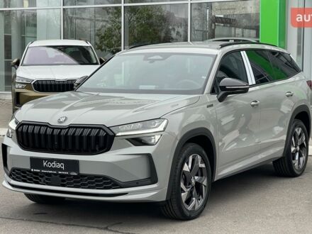 Шкода Kodiaq 2025 в Днепре (Днепропетровске) на Automoto.ua Шкода Kodiaq, объемом двигателя 1.98 л и пробегом 0 тыс. км за 50722 $, фото 1 на Automoto.ua