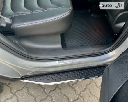 Сірий Шкода Kodiaq, об'ємом двигуна 1.97 л та пробігом 89 тис. км за 32900 $, фото 40 на Automoto.ua