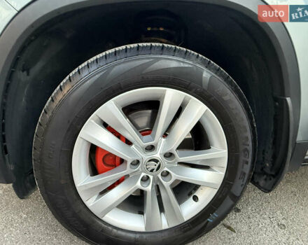 Сірий Шкода Kodiaq, об'ємом двигуна 2 л та пробігом 121 тис. км за 26450 $, фото 52 на Automoto.ua