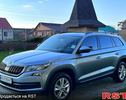 Сірий Шкода Kodiaq, об'ємом двигуна 2 л та пробігом 107 тис. км за 27999 $, фото 2 на Automoto.ua