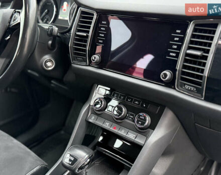 Сірий Шкода Kodiaq, об'ємом двигуна 2 л та пробігом 220 тис. км за 25750 $, фото 53 на Automoto.ua