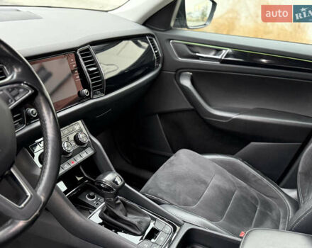 Сірий Шкода Kodiaq, об'ємом двигуна 2 л та пробігом 220 тис. км за 25750 $, фото 50 на Automoto.ua