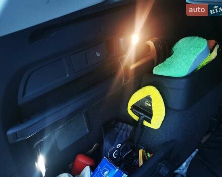 Сірий Шкода Kodiaq, об'ємом двигуна 1.97 л та пробігом 255 тис. км за 23900 $, фото 36 на Automoto.ua