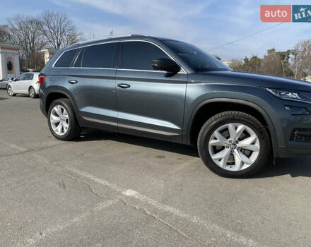 Серый Шкода Kodiaq, объемом двигателя 1.97 л и пробегом 180 тыс. км за 26000 $, фото 6 на Automoto.ua