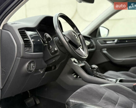 Сірий Шкода Kodiaq, об'ємом двигуна 2 л та пробігом 220 тис. км за 25750 $, фото 46 на Automoto.ua