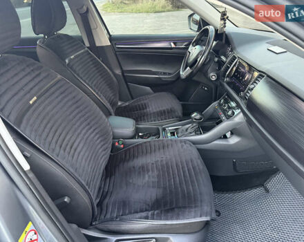 Серый Шкода Kodiaq, объемом двигателя 1.97 л и пробегом 121 тыс. км за 26450 $, фото 32 на Automoto.ua