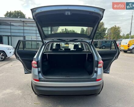 Серый Шкода Kodiaq, объемом двигателя 1.97 л и пробегом 149 тыс. км за 25400 $, фото 27 на Automoto.ua