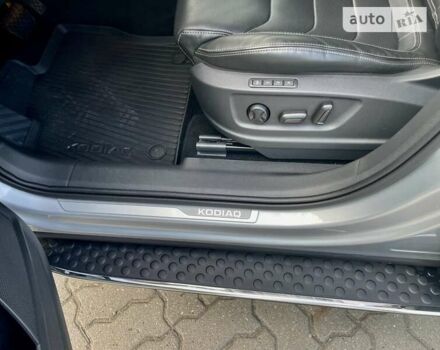 Сірий Шкода Kodiaq, об'ємом двигуна 1.97 л та пробігом 89 тис. км за 32900 $, фото 37 на Automoto.ua
