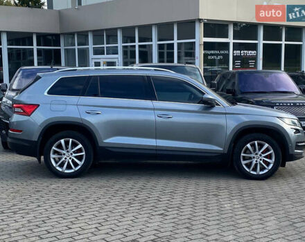 Шкода Kodiaq 2017 у Житомирі на Automoto.ua Сірий Шкода Kodiaq, об'ємом двигуна 1.97 л та пробігом 299 тис. км за 24400 $, фото 3 на Automoto.ua