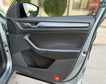 Сірий Шкода Kodiaq, об'ємом двигуна 2 л та пробігом 121 тис. км за 26450 $, фото 51 на Automoto.ua