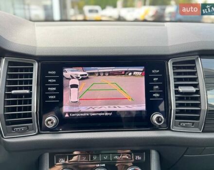 Серый Шкода Kodiaq, объемом двигателя 1.97 л и пробегом 149 тыс. км за 25400 $, фото 18 на Automoto.ua