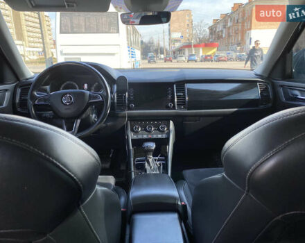 Серый Шкода Kodiaq, объемом двигателя 1.97 л и пробегом 180 тыс. км за 26000 $, фото 22 на Automoto.ua