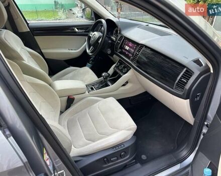 Серый Шкода Kodiaq, объемом двигателя 1.97 л и пробегом 230 тыс. км за 24500 $, фото 12 на Automoto.ua