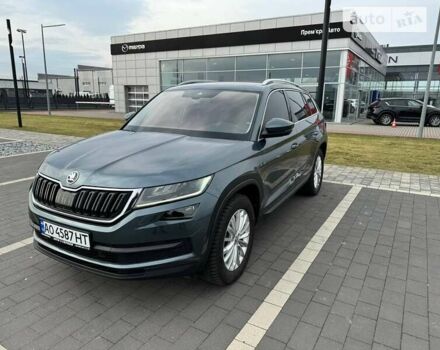 Серый Шкода Kodiaq, объемом двигателя 1.97 л и пробегом 105 тыс. км за 29999 $, фото 2 на Automoto.ua