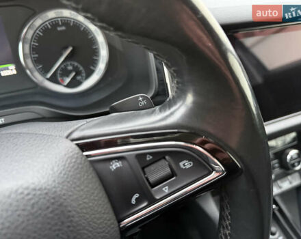 Сірий Шкода Kodiaq, об'ємом двигуна 2 л та пробігом 220 тис. км за 25750 $, фото 71 на Automoto.ua