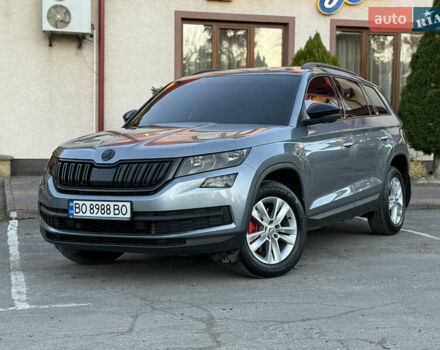 Сірий Шкода Kodiaq, об'ємом двигуна 2 л та пробігом 121 тис. км за 26450 $, фото 1 на Automoto.ua