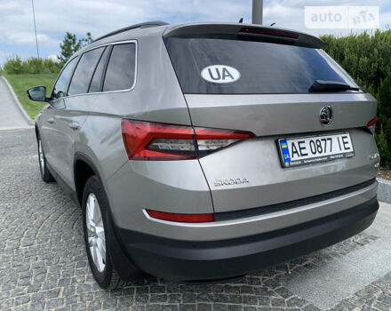 Сірий Шкода Kodiaq, об'ємом двигуна 2 л та пробігом 99 тис. км за 30500 $, фото 1 на Automoto.ua