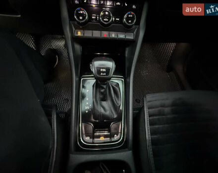 Сірий Шкода Kodiaq, об'ємом двигуна 2 л та пробігом 121 тис. км за 26450 $, фото 58 на Automoto.ua