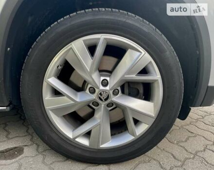 Сірий Шкода Kodiaq, об'ємом двигуна 1.97 л та пробігом 89 тис. км за 32900 $, фото 58 на Automoto.ua