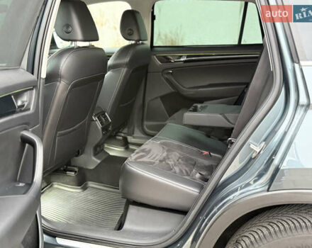 Сірий Шкода Kodiaq, об'ємом двигуна 2 л та пробігом 220 тис. км за 25750 $, фото 62 на Automoto.ua