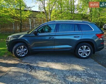 Сірий Шкода Kodiaq, об'ємом двигуна 1.97 л та пробігом 255 тис. км за 23900 $, фото 3 на Automoto.ua
