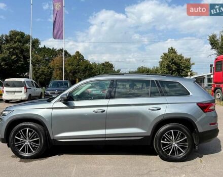 Серый Шкода Kodiaq, объемом двигателя 1.97 л и пробегом 149 тыс. км за 25400 $, фото 4 на Automoto.ua