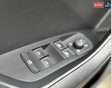 Сірий Шкода Kodiaq, об'ємом двигуна 2 л та пробігом 220 тис. км за 25750 $, фото 44 на Automoto.ua