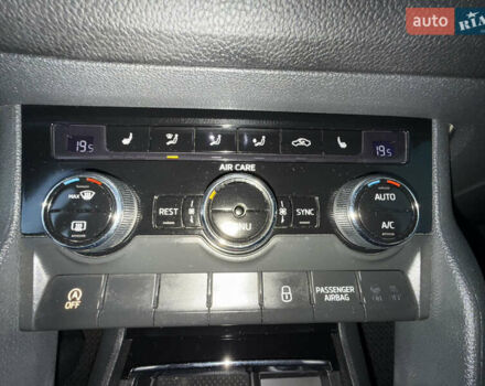 Сірий Шкода Kodiaq, об'ємом двигуна 2 л та пробігом 121 тис. км за 26450 $, фото 36 на Automoto.ua