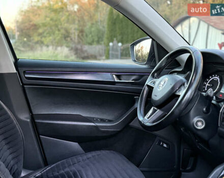 Серый Шкода Kodiaq, объемом двигателя 1.97 л и пробегом 121 тыс. км за 26450 $, фото 28 на Automoto.ua