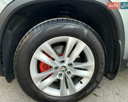 Серый Шкода Kodiaq, объемом двигателя 1.97 л и пробегом 121 тыс. км за 26450 $, фото 62 на Automoto.ua