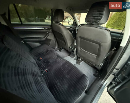 Сірий Шкода Kodiaq, об'ємом двигуна 2 л та пробігом 121 тис. км за 26450 $, фото 43 на Automoto.ua