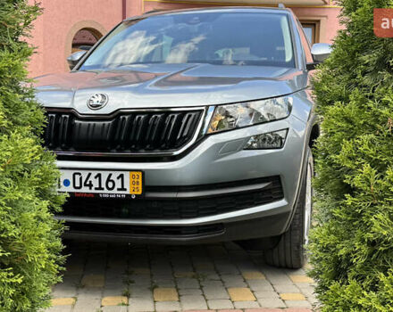 Серый Шкода Kodiaq, объемом двигателя 1.97 л и пробегом 186 тыс. км за 25500 $, фото 2 на Automoto.ua
