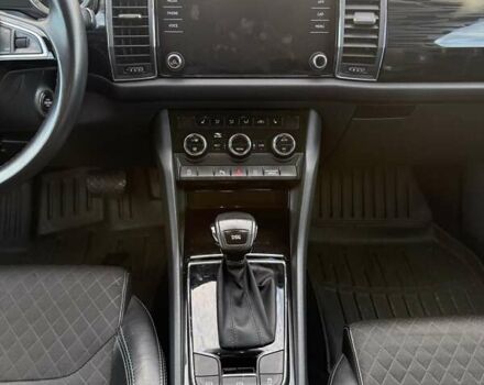 Серый Шкода Kodiaq, объемом двигателя 1.97 л и пробегом 167 тыс. км за 25400 $, фото 12 на Automoto.ua