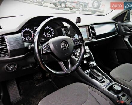 Сірий Шкода Kodiaq, об'ємом двигуна 1.97 л та пробігом 171 тис. км за 24900 $, фото 5 на Automoto.ua