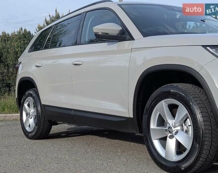 Серый Шкода Kodiaq, объемом двигателя 2 л и пробегом 220 тыс. км за 23999 $, фото 19 на Automoto.ua