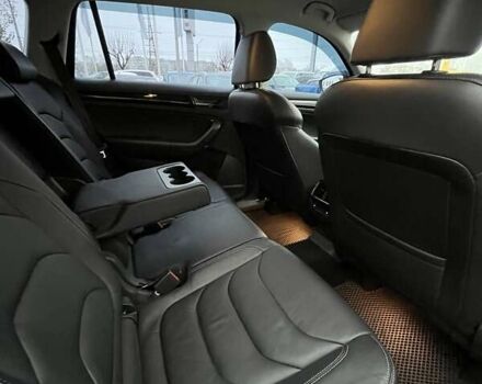 Серый Шкода Kodiaq, объемом двигателя 1.98 л и пробегом 86 тыс. км за 26910 $, фото 13 на Automoto.ua